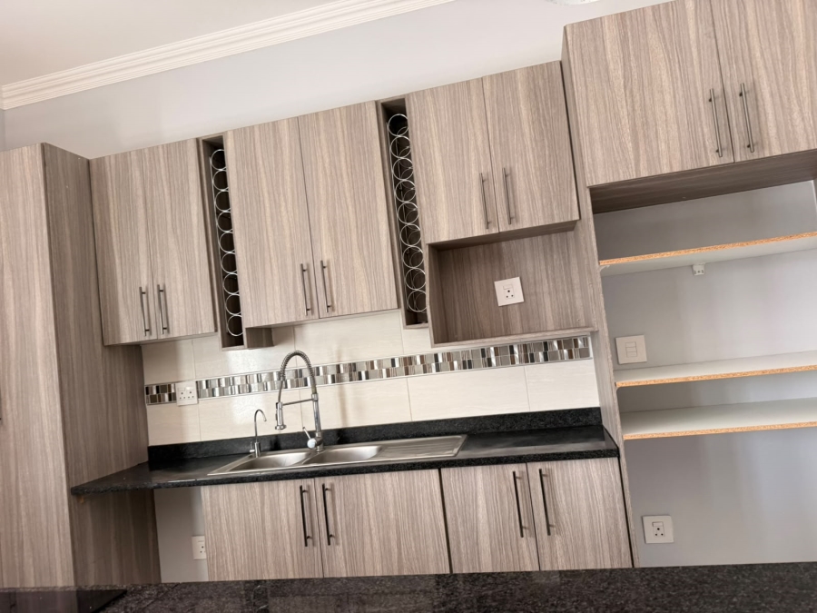 3 Bedroom Property for Sale in Geelhoutpark North West